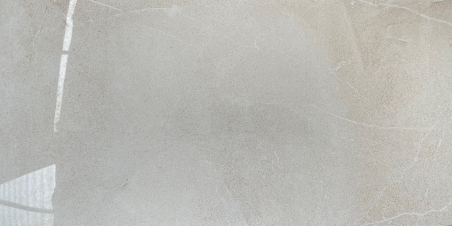 img9357.jpg Amelia Ribeca Crema 30x60 polírozott burkolólap - Image 1